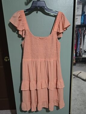 Women’s Peach Tiered Flutter-Sleeve Dress
